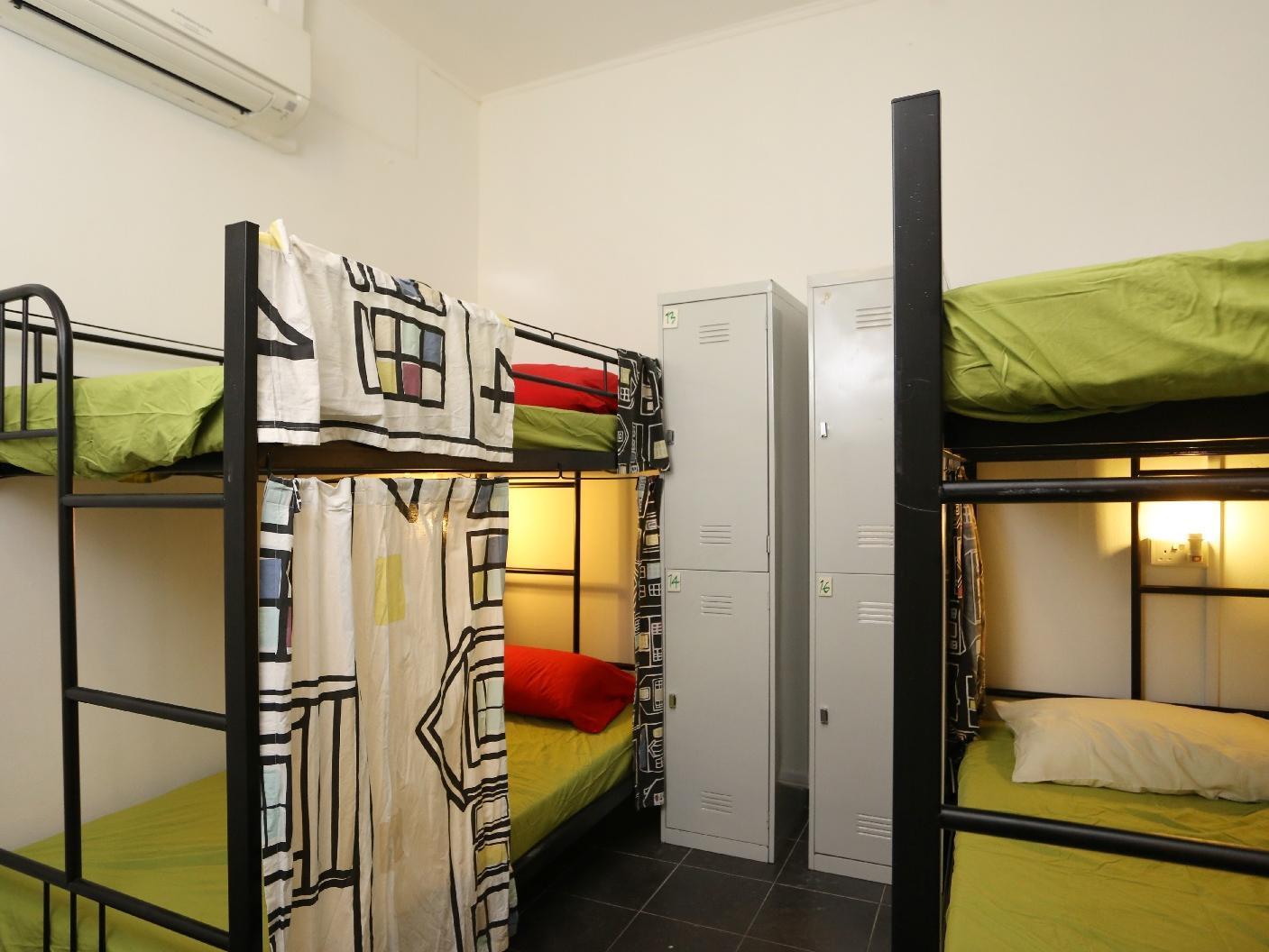Rain Forest 149 Hostel Сингапур Екстериор снимка